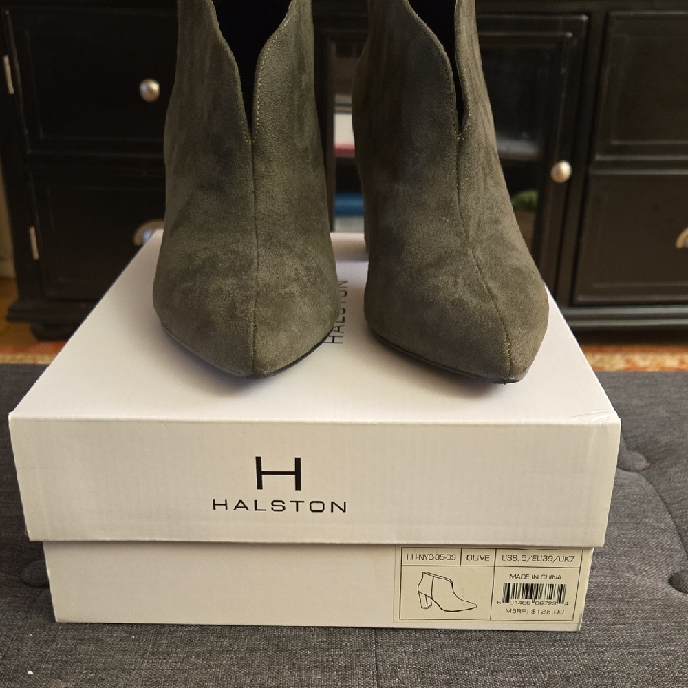 Halston Women's Olive Green Ankle Boots Size 8.5 -